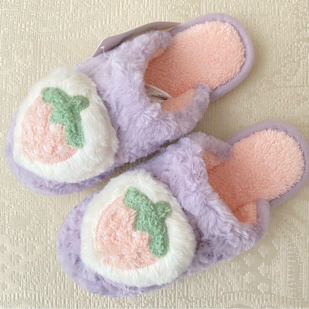 Miniso Strawberry Fruit Plush Slippers - Women's EUR 39-40 - US 8, NWT